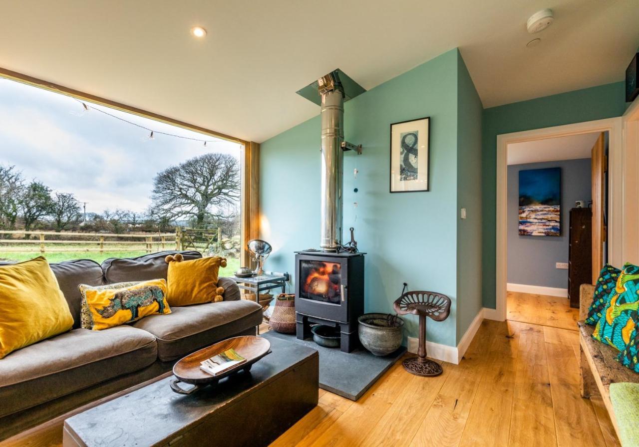Penrhiw - A Country Cottage With Mountain Views Нюпорт Екстериор снимка