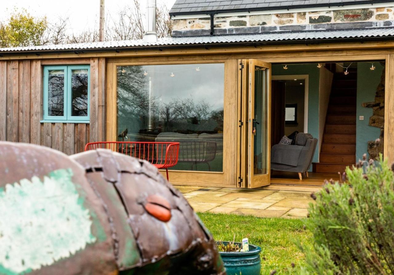 Penrhiw - A Country Cottage With Mountain Views Нюпорт Екстериор снимка